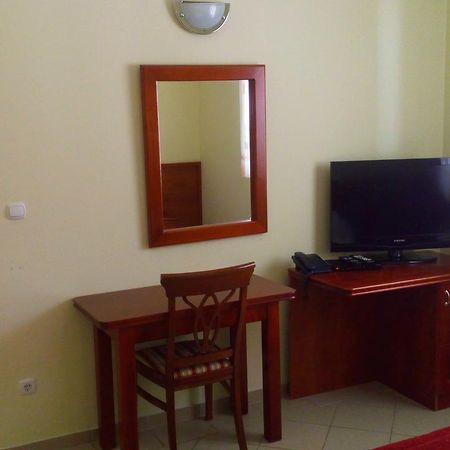 Apartments Vila Kristina Baška Voda Dış mekan fotoğraf