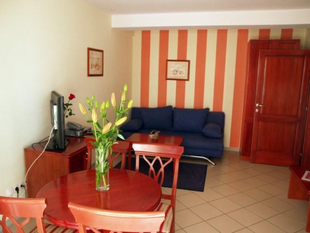 Apartments Vila Kristina Baška Voda Dış mekan fotoğraf