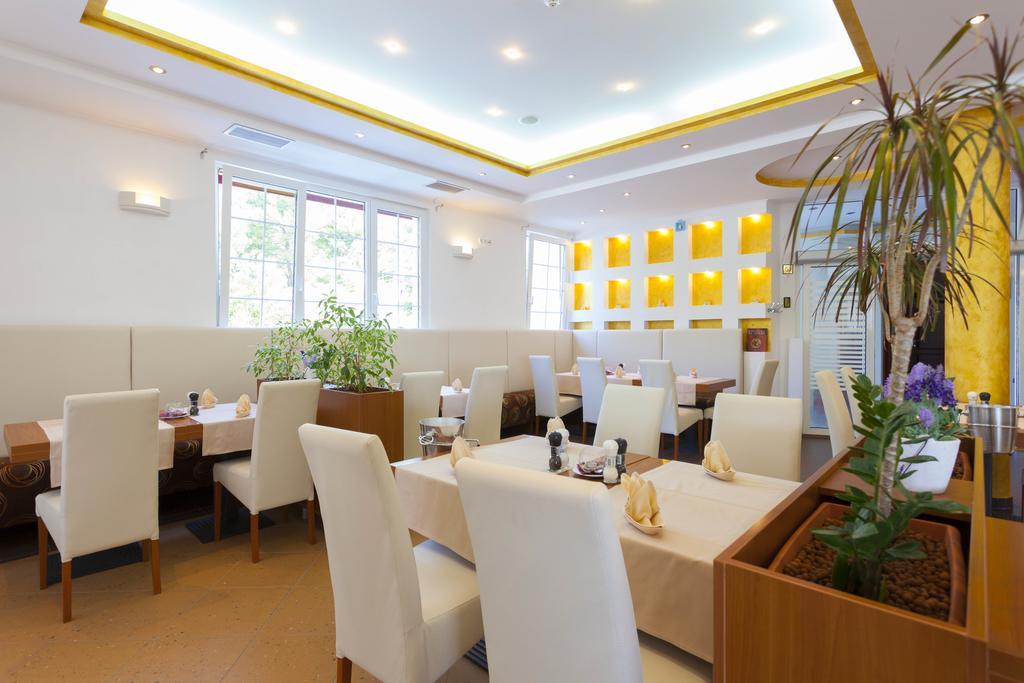 Apartments Vila Kristina Baška Voda Dış mekan fotoğraf